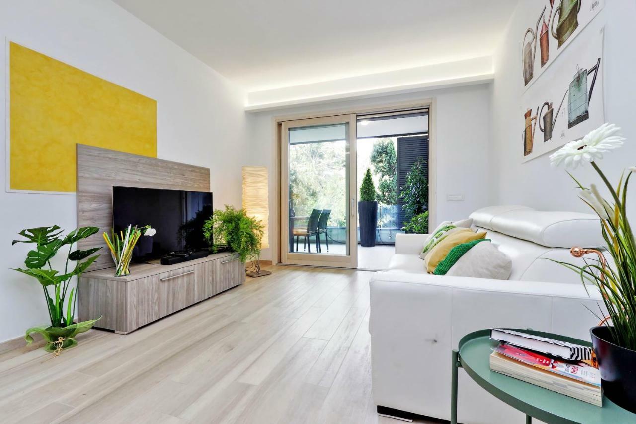 Green Terraced Apartment. 3 Stops From Colosseum Esterno foto